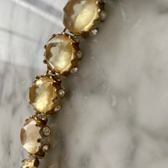 STUNNING CRYSTAL STATEMENT NECKLACE - Picture 3 of 4